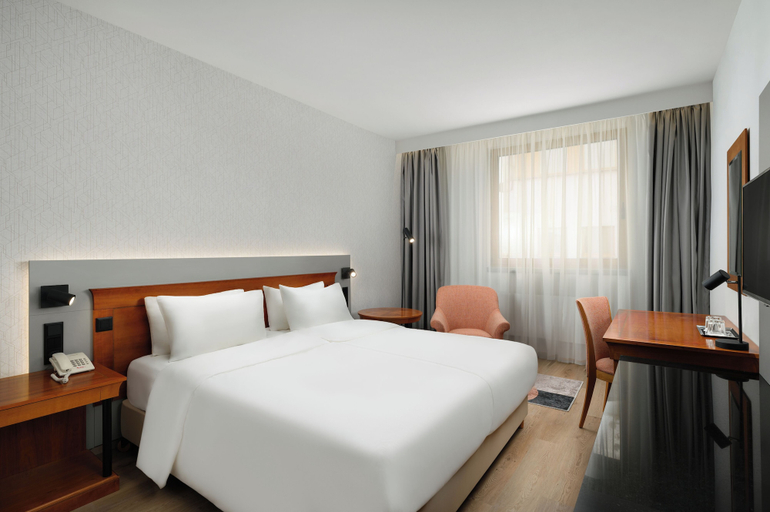 Bedroom 3, Danubius Hotel Hungaria City Center, Budapesti
