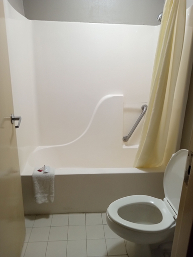 Bathroom 5, Americas Best Value Inn & Suites Clarksdale, Coahoma