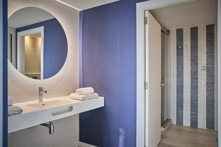 Bathroom 5, Catalonia Del Mar - Adults Only, Baleares