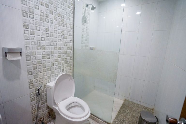 Bathroom 4