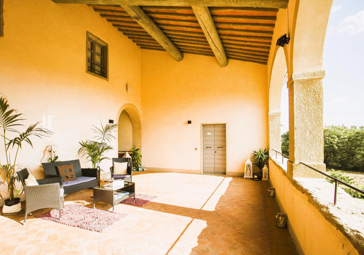 Others 2, Farmhouse with swimming pool surrounded by greenery just 20 minutes from Arezzo, Arezzo