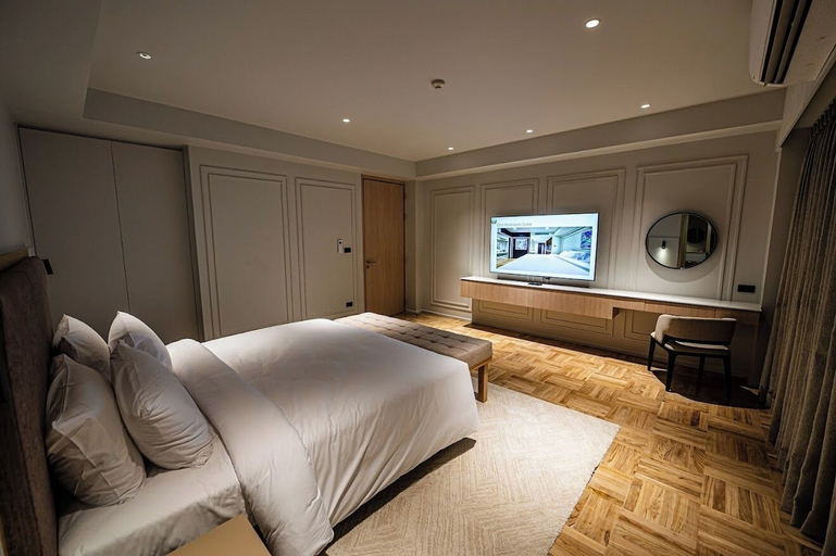 Bedroom 30