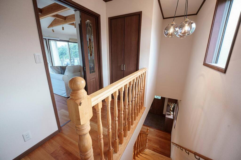 Others 3, Villa Sunshine, Itō