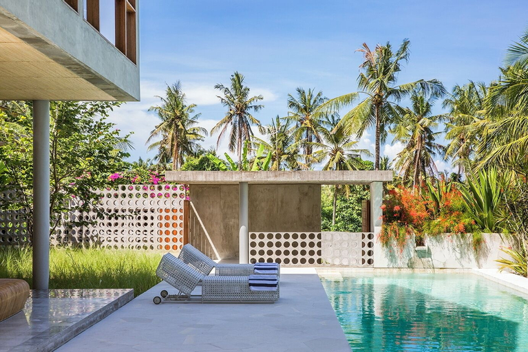 Swimming Pool 14