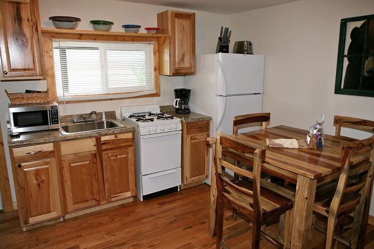 Others 2, Lazy R Cottages: 4 1 Bedroom Cabin, Larimer