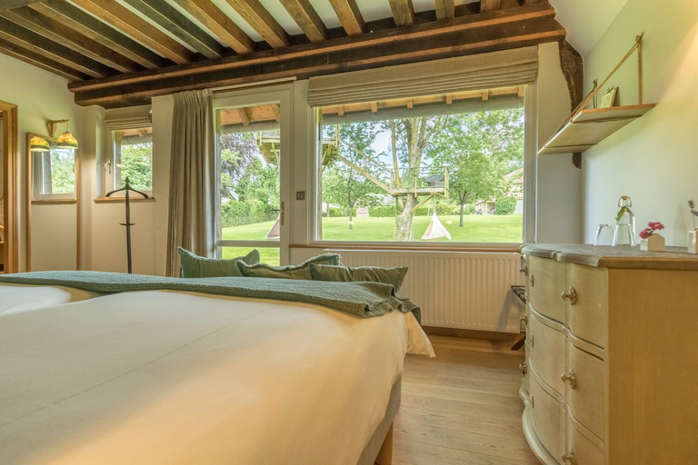 Bedroom 2, Maison d'hôtes - Domaine Le Coq Enchanté, Calvados