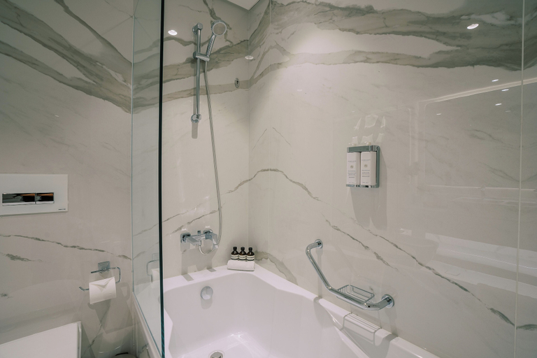 Bathroom 5, Khalidia Palace Hotel Dubai, Dubai