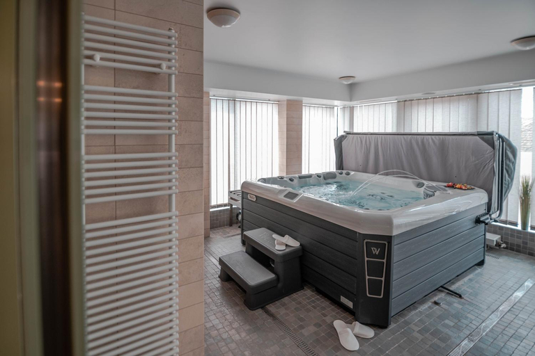 Bathroom, Szent Janos Hotel, Mohácsi
