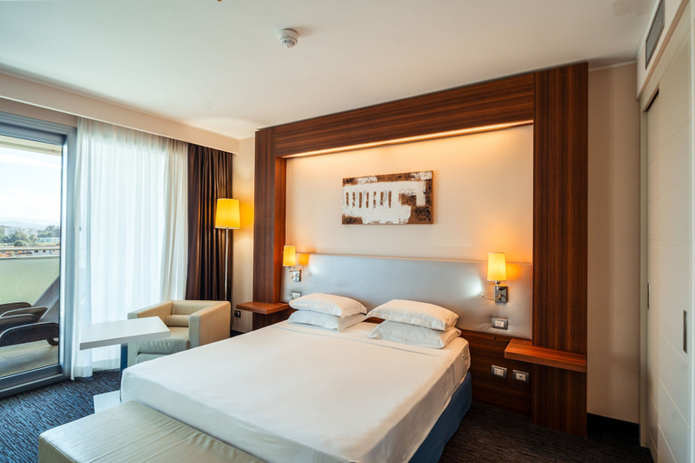 Bedroom 3, Delta Hotels by Marriott Olbia Sardinia, Olbia-Tempio