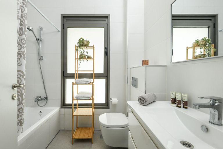 Bathroom, Magnificent Achziv Beach Apt in Nahariya