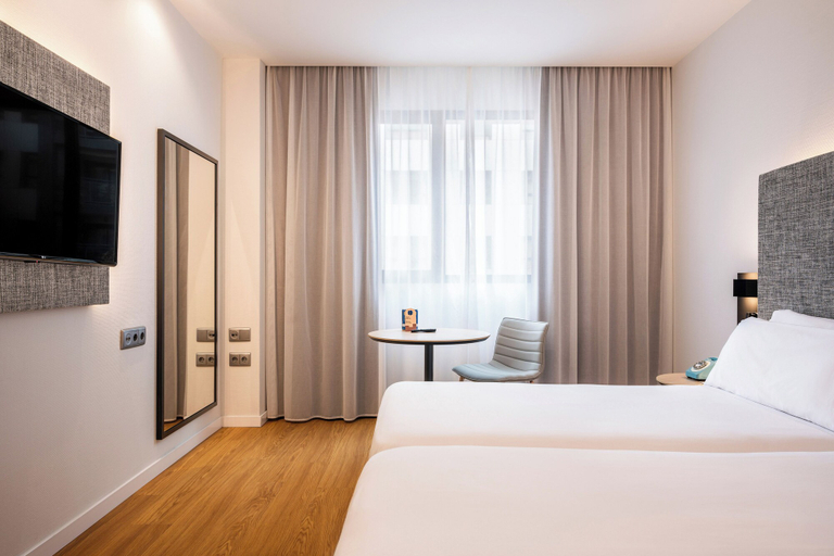 Bedroom 3, INNSiDE by Meliá Barcelona Aeropuerto, Barcelona