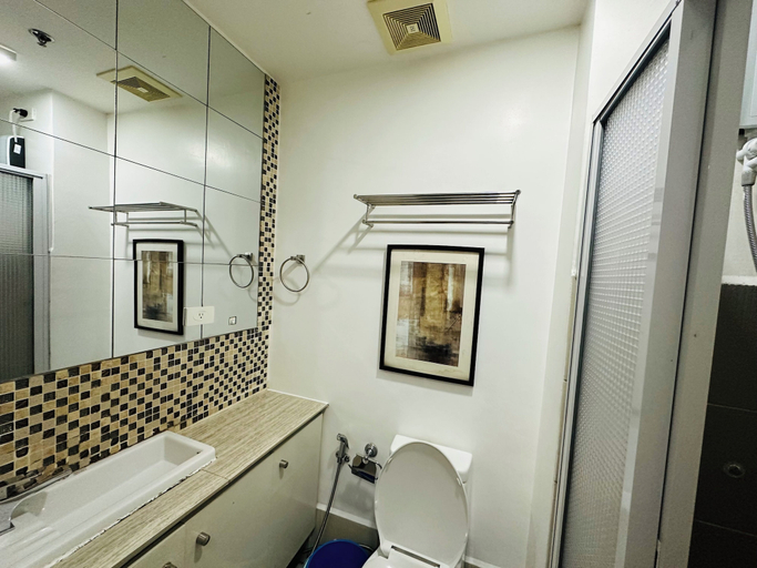 Bathroom 3, Taguig near Bgc 1bedroom with Balcony, Taguig