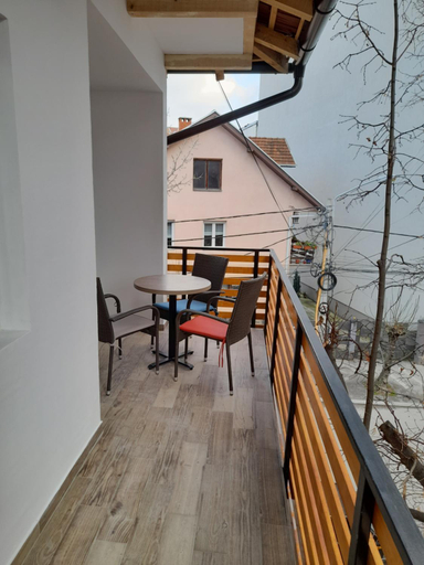Others 3, V & V Studio Apartments, Niš