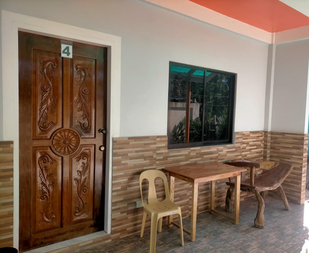 Others 5, Dhong and Eden Home, San Vicente