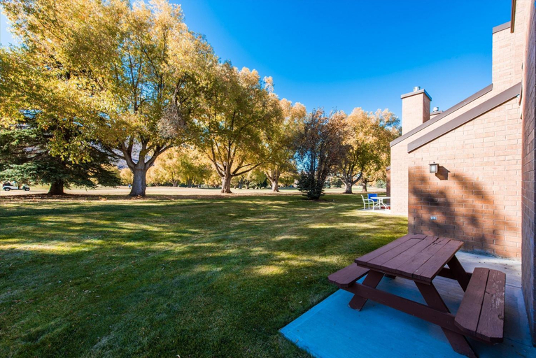 Others 4, Park Avenue 3 Bedroom Condominiums, Summit