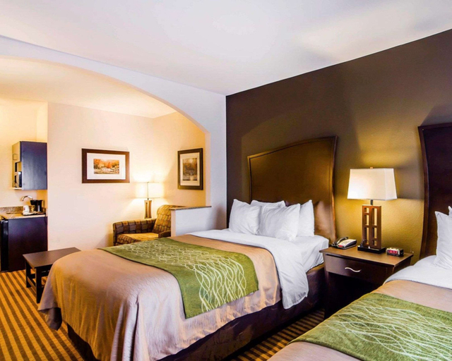 Bedroom 5, Comfort Inn & Suites Alva, Woods