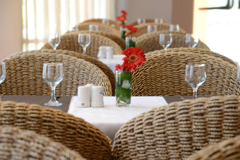 Food & Drinks 5, CATANGE HOTEL, Chacabuco