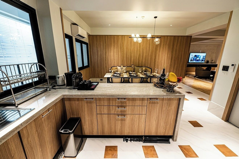 Dining Room 6