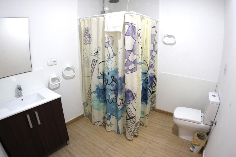 Bathroom 3, Apartamentos Marina Internacional, Alicante