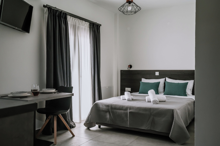 Bedroom 3, Crystal Studios, Central Macedonia