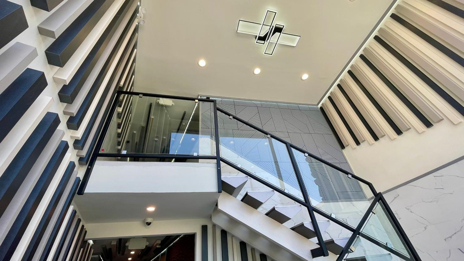 Public Area 3, Quintessence ApartHotel, Los Angeles