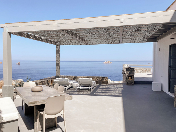 Others 5, Cliff Villa, South Aegean