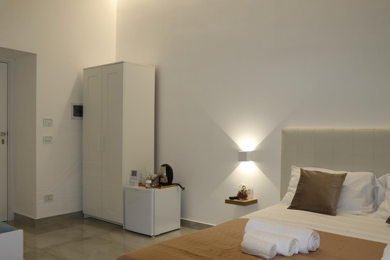Others 3, Barbaro Suite & Apartment, Napoli