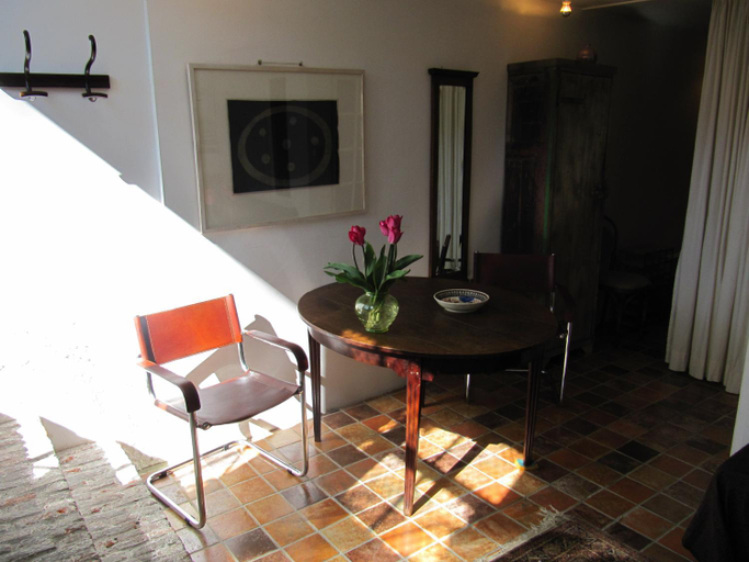 Others 5, Kalkmarkt Suites, Amsterdam
