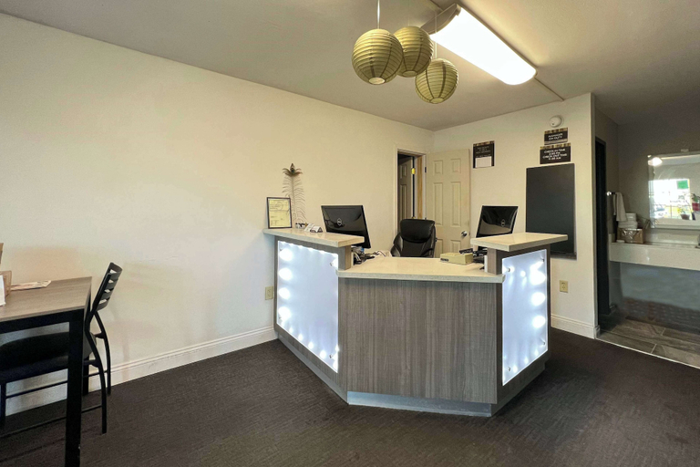 Others 5, Super 8 by Wyndham Sulphur South, Calcasieu