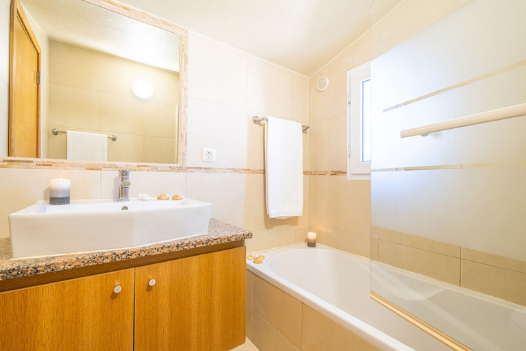 Bathroom 4, Villa Dorado, Albufeira