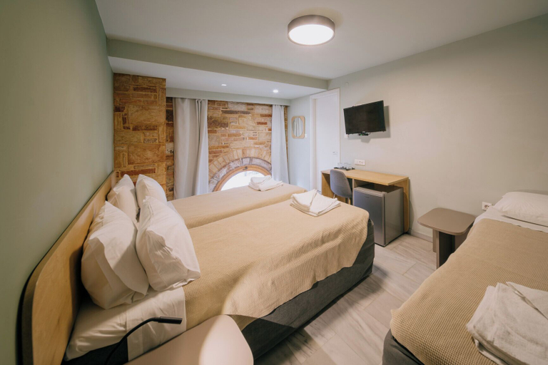 Bedroom 5, Chios City Inn, North Aegean