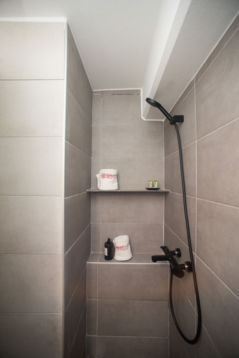 Bathroom 3, Amazing Maisonette with Roof Garden BBQ, South Aegean