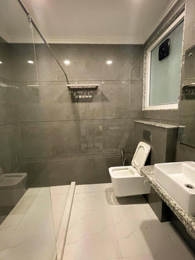 Bathroom 4, The Empire - Signature tower, Gurgaon, Gurgaon