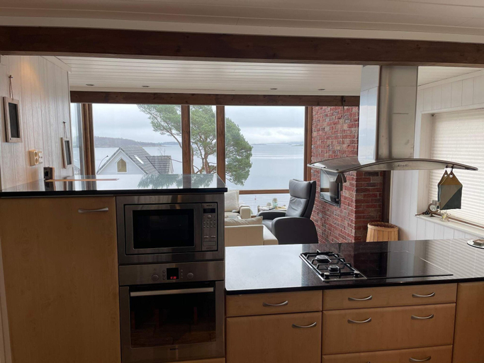 Others 5, 6 Person Holiday Home in Mosterhamn, Bømlo