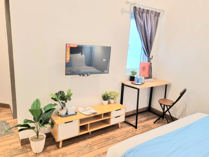 Bedroom 8