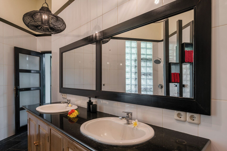 Bathroom 4, Villa Burung, Buleleng