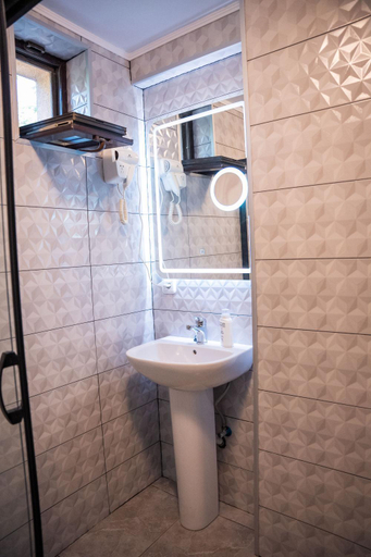 Bathroom 3, Cantemir Hotel, Municipiul Bucuresti