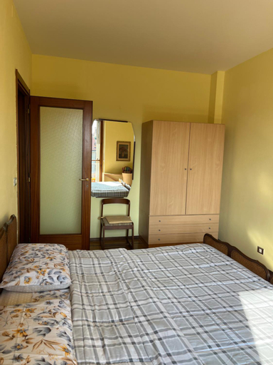 Attico con vista in centro, Cuneo