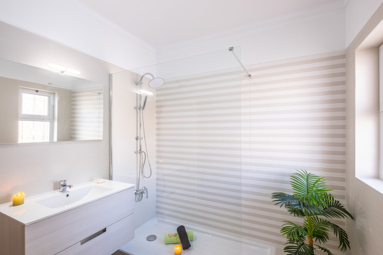 Bathroom, Villa Grace Bay, Albufeira