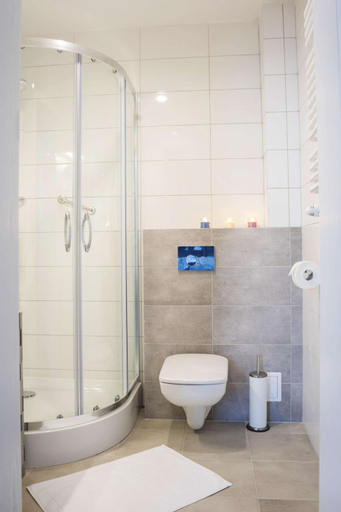 Bedroom 3, Inner City Hotel, Kutno