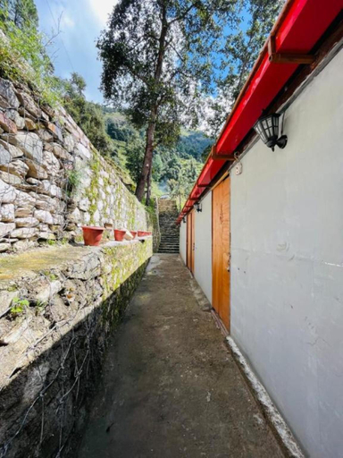 Public Area, Goroomgo Peace Space Resort Nainital, Nainital