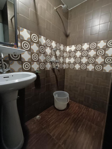 Bathroom 3, Mellow Fellow Hostel, East Sikkim