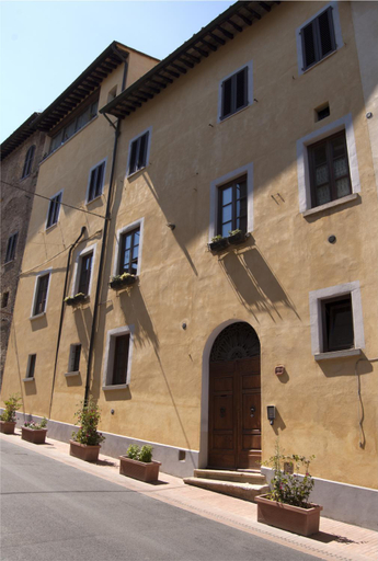 Others 4, Palazzo Benucci, Siena
