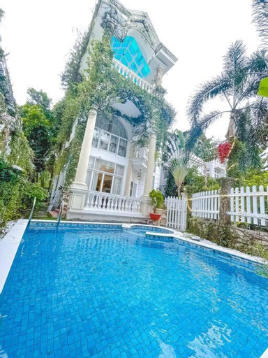 Swimming Pool 1