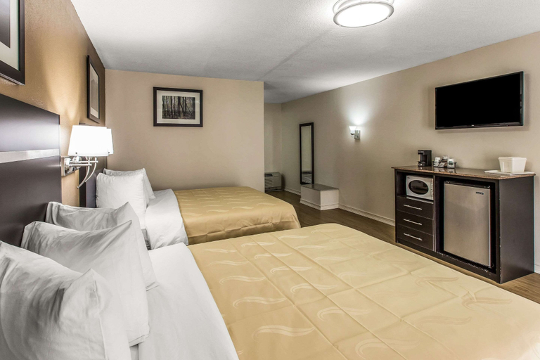 Bedroom 3, Quality Inn & Suites Gatlinburg North, Sevier