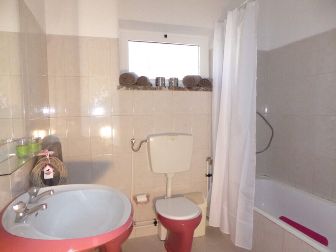 Bathroom 4, Vital CIP, Albufeira