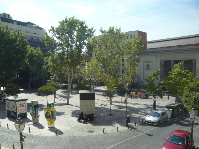 Facilities 3, Hostal Triana, Madrid
