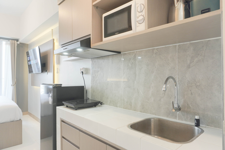 Others 2, Comfort Studio Room Tokyo Riverside PIK 2 Apartment By Travelio, Tangerang