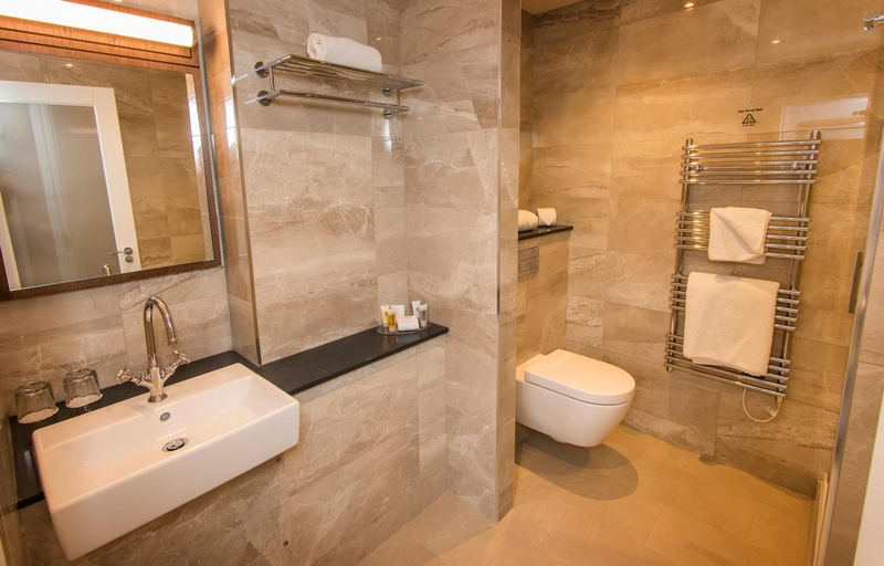 Bathroom 5, The Quay Hotel and Spa, Conwy