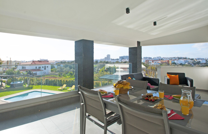 Others 5, Villa Hollywood, Albufeira